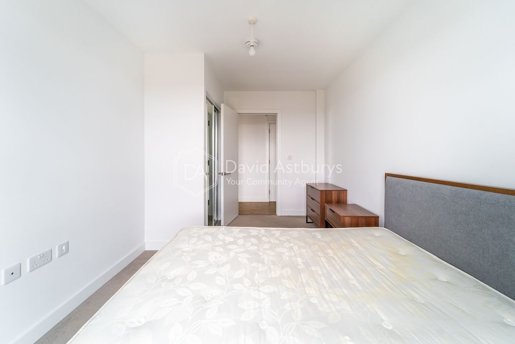 Property photo 3 of 11 Ndb05930