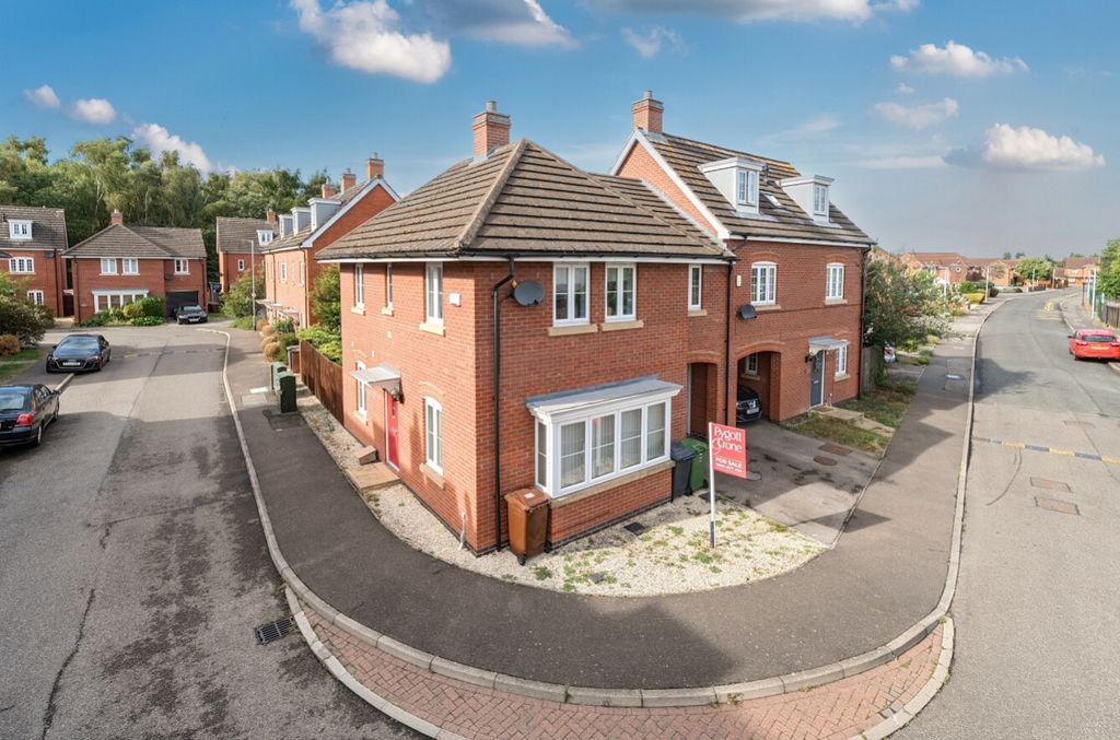 Property photo 1 of 24 1335288-2-68Af2E16B3330-Arw