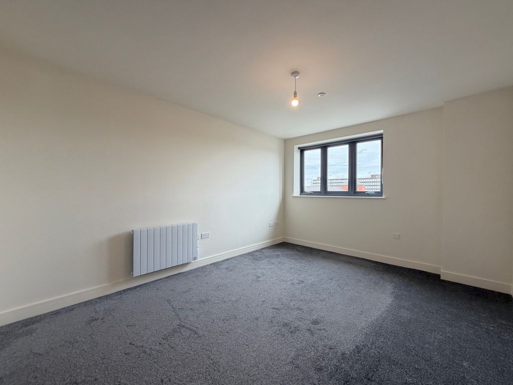 Property photo 3 of 6