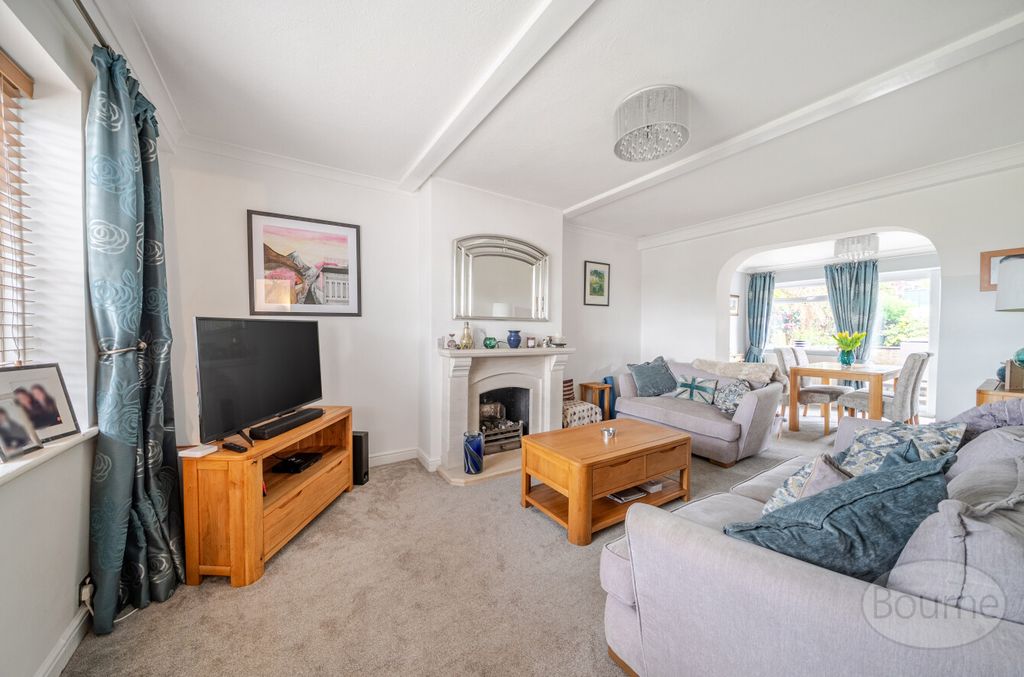 Property photo 2 of 15 81c1Da49-7717-406...