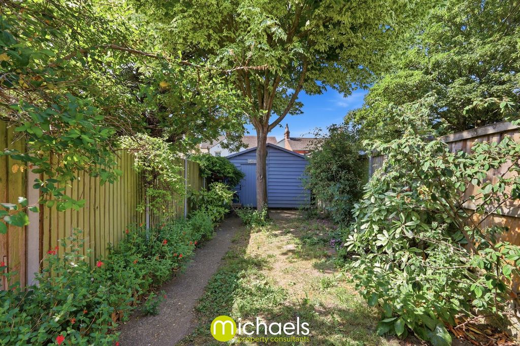 Property photo 2 of 19