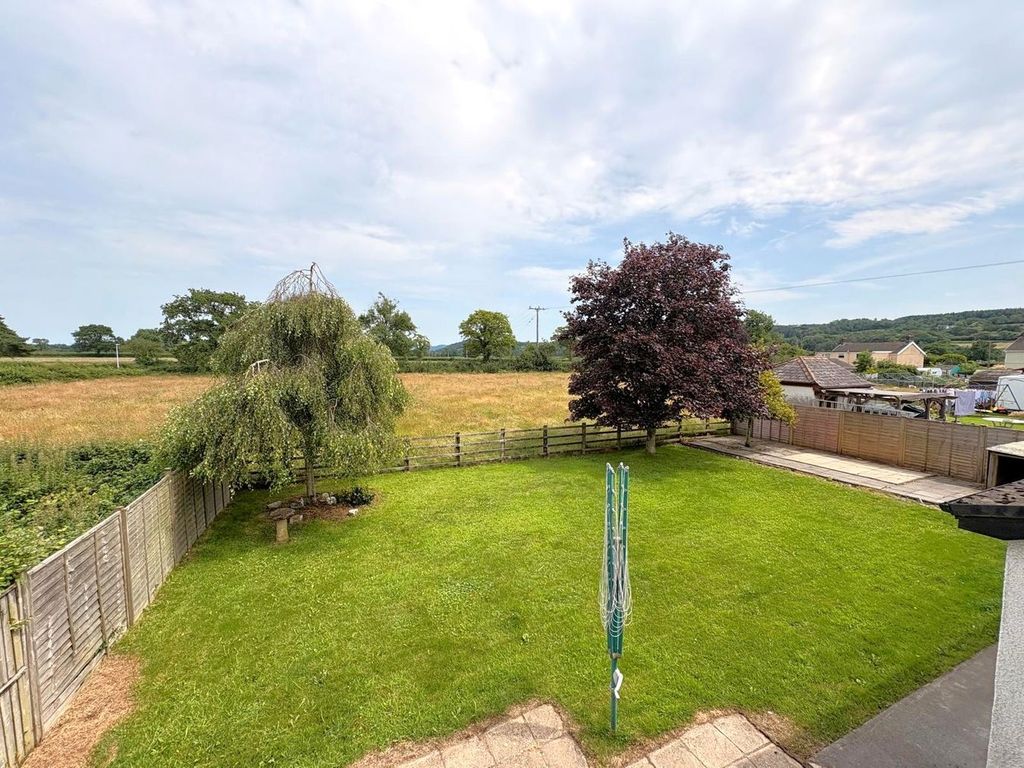 Property photo 2 of 38
