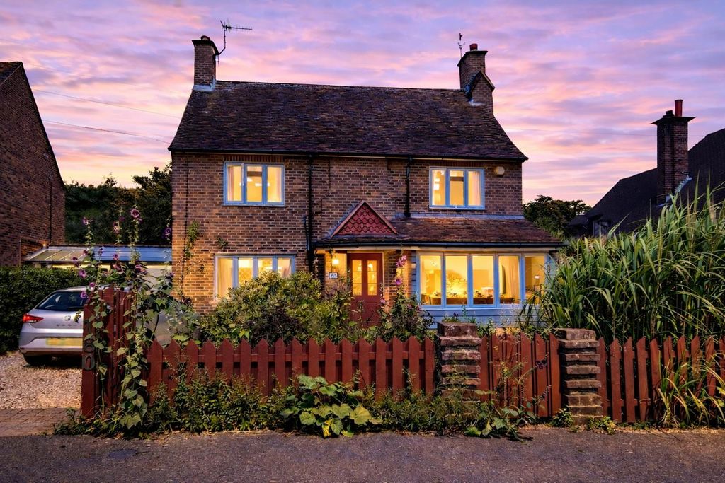 Property photo 1 of 22 50Ffe30F-A0Df-42A6-8E15-B9c286d69709.Png