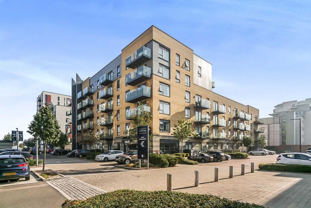 Property photo 1 of 10 Front View