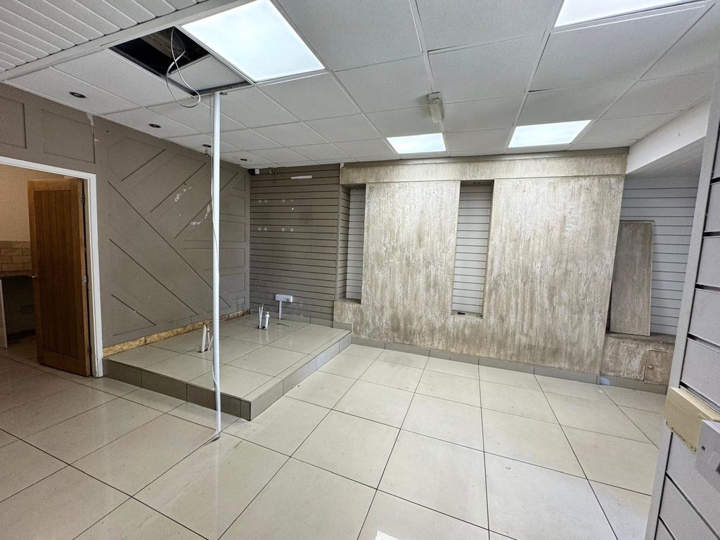 Property photo 3 of 6 Picture No. 04