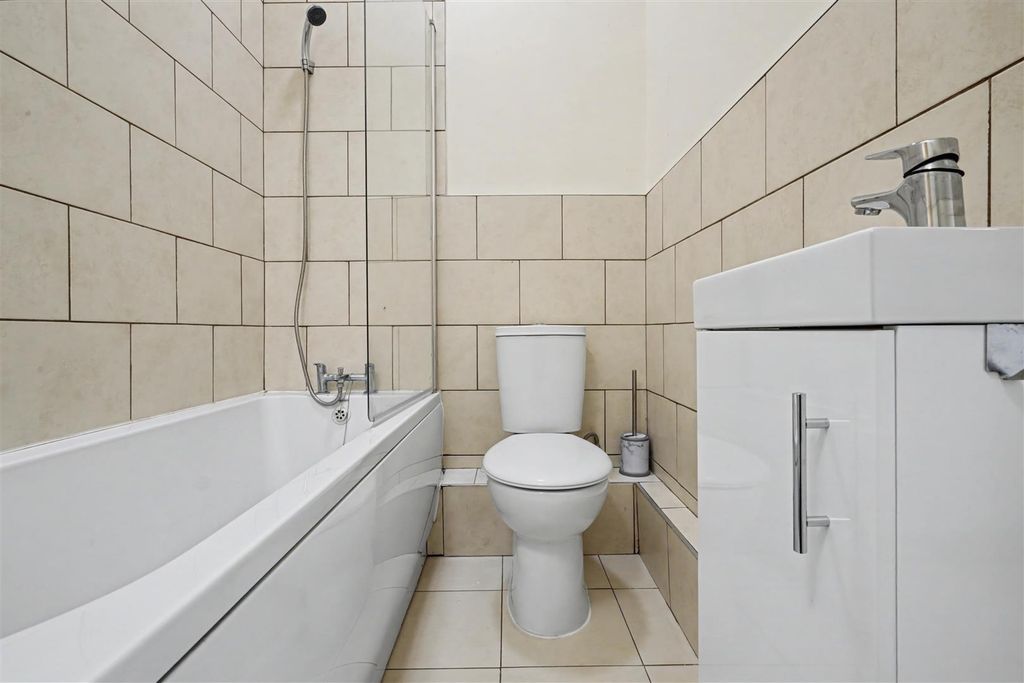 Property photo 2 of 11 Bathroom 1_2.Jpeg