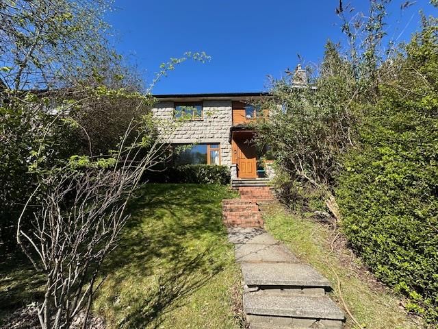 Property photo 2 of 24