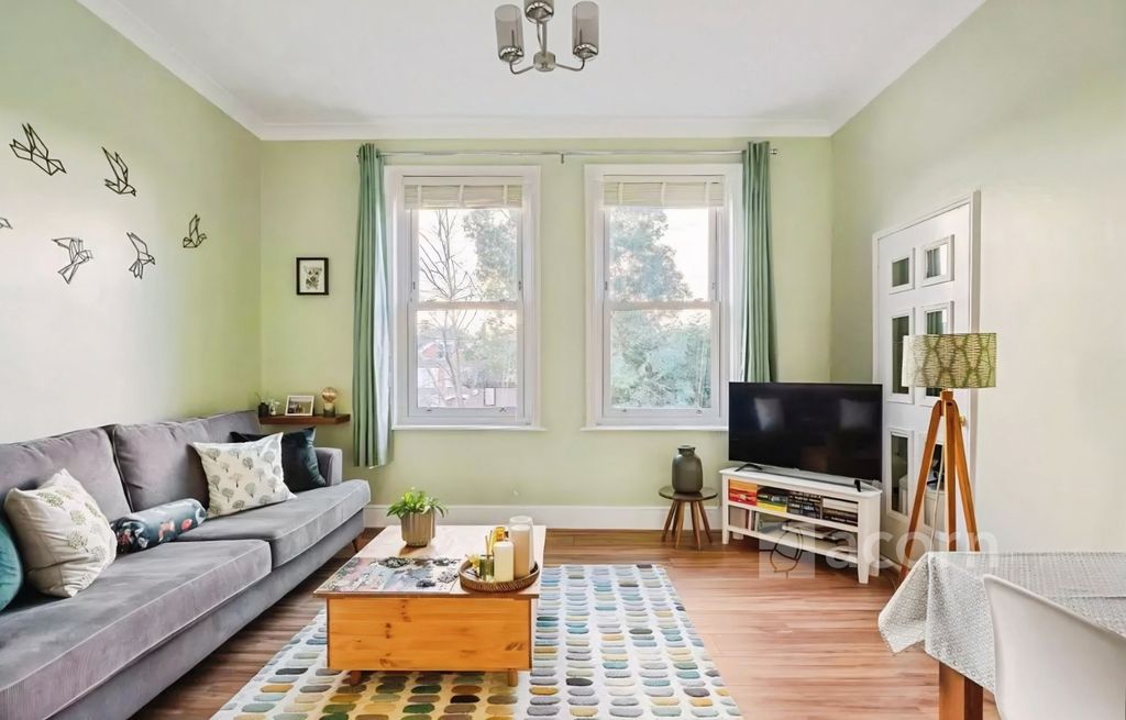 Property photo 2 of 25 Reception