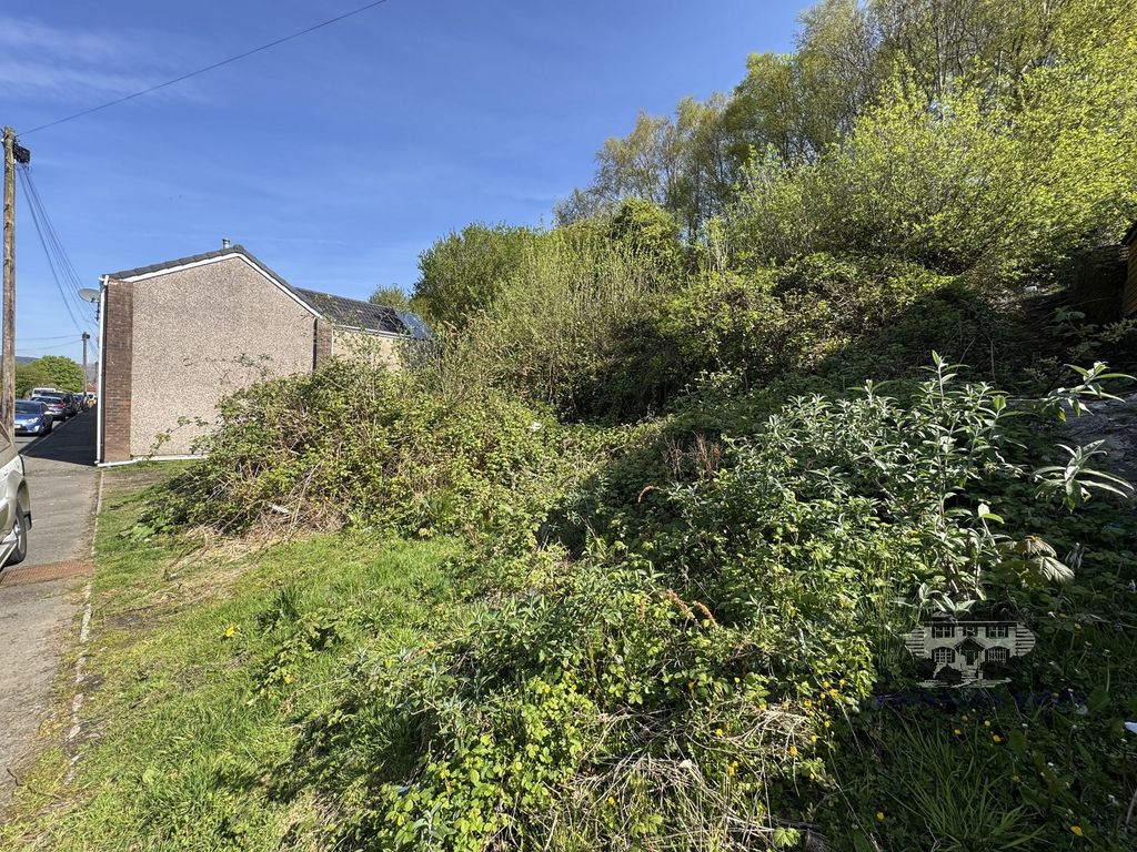 Property photo 2 of 8 Not Specified