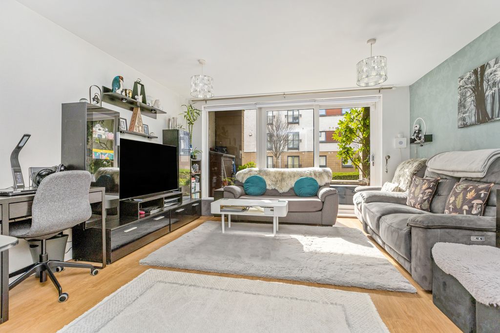 Property photo 2 of 14 Property Image 2