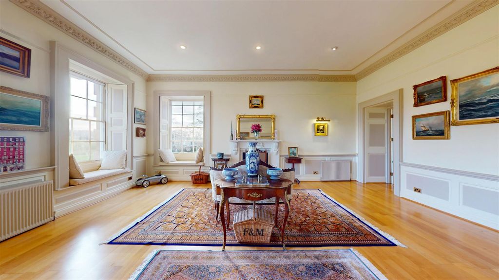 Property photo 2 of 18 8-Stocken-Hall-01022026_112656.Jpg