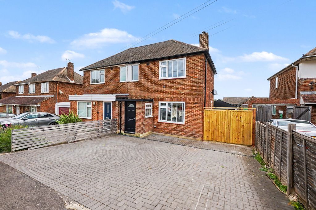 Property photo 1 of 30