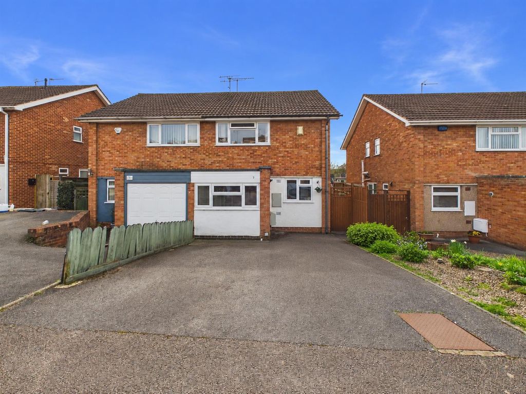 Property photo 1 of 18