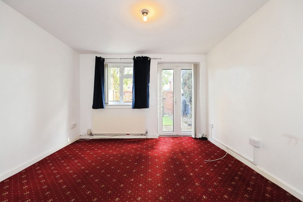 Property photo 3 of 20 Pbox-Img.Jpg