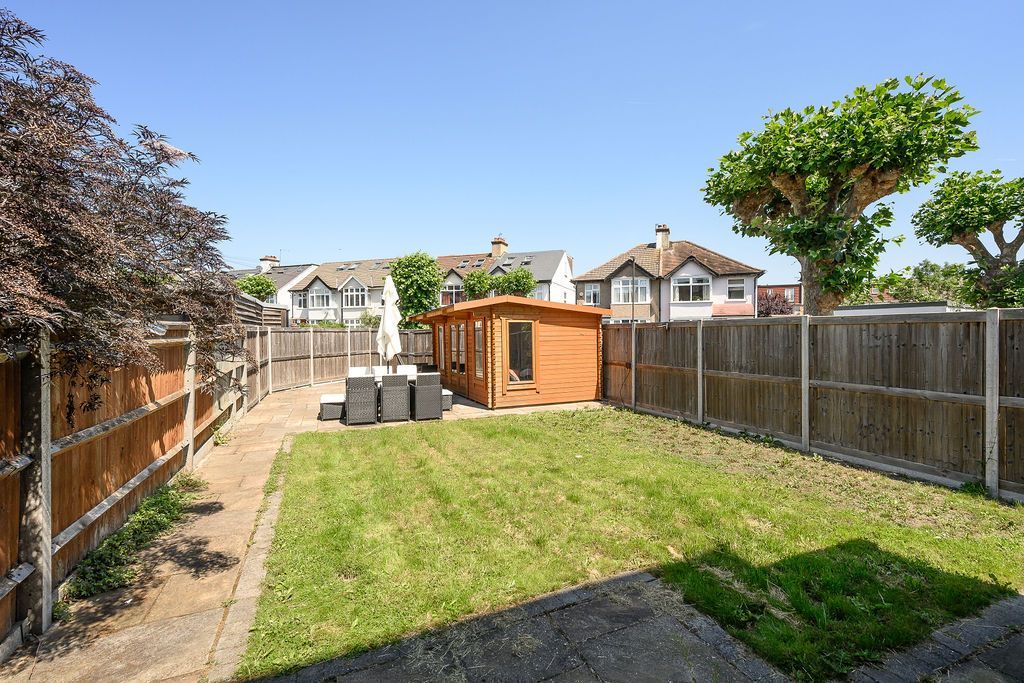 Property photo 2 of 26
