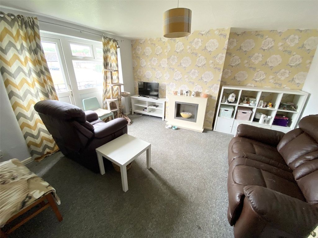 Property photo 3 of 11 Picture No. 13