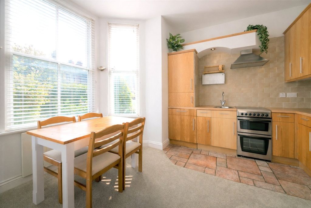 Property photo 3 of 9 Picture No. 16