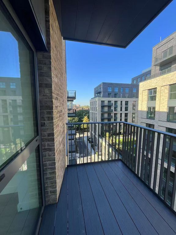 Property photo 3 of 6