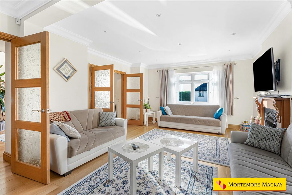 Property photo 2 of 34 13_69101_Watermarked.Jpg