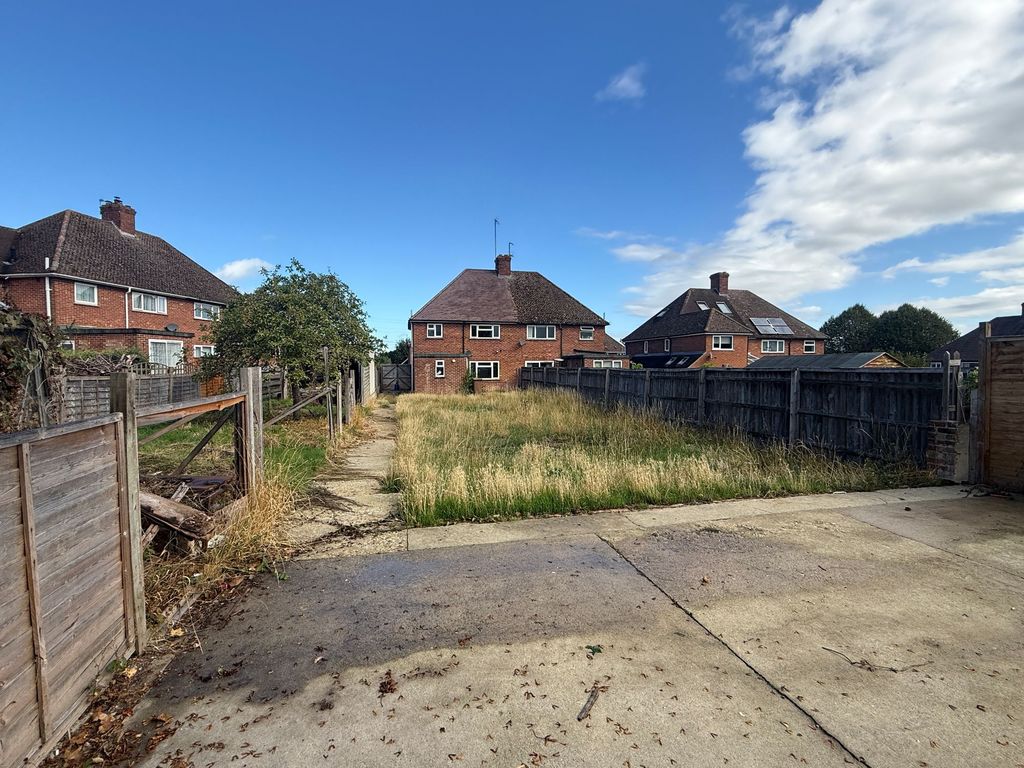 Property photo 2 of 13