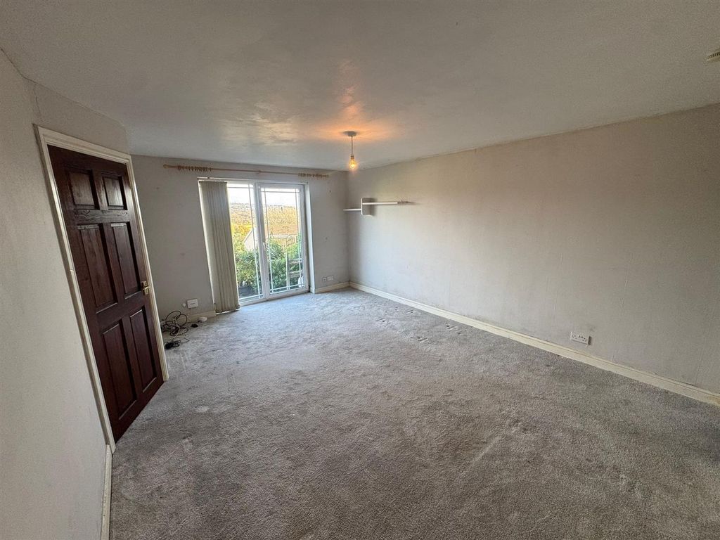 Property photo 3 of 17 Photo-2025-10-29-15-51-04 (2).Jpg