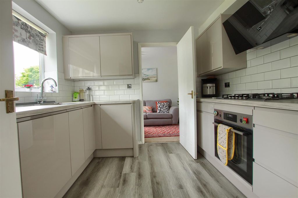 Property photo 3 of 14 Hy8.Jpg