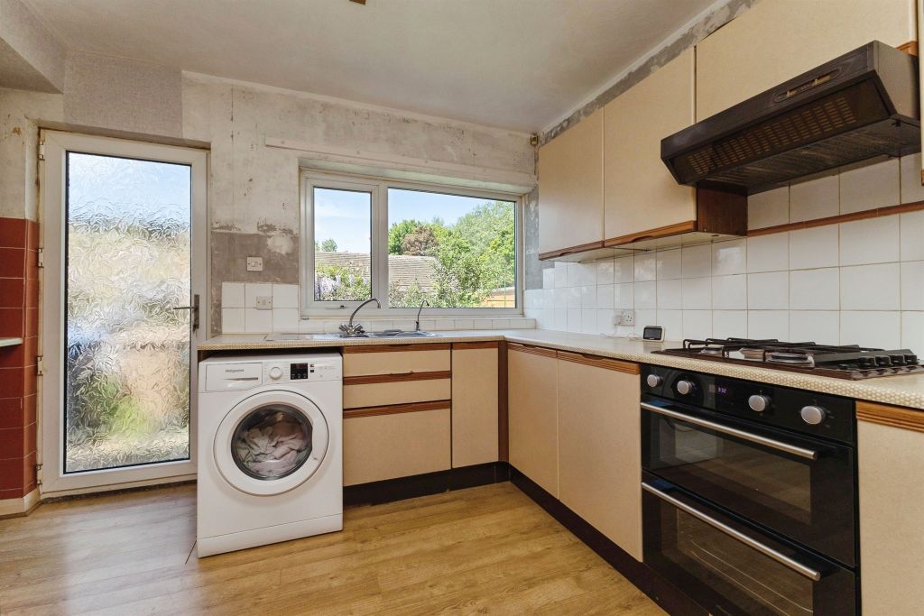 Property photo 3 of 17