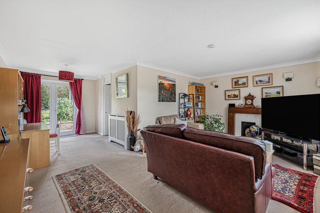 Additional image 4 of 3 bed bungalow for saleBroadwater Road, Twyford RG10