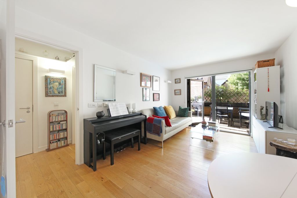 Property photo 1 of 10 Open Plan Kitchen / Living Room