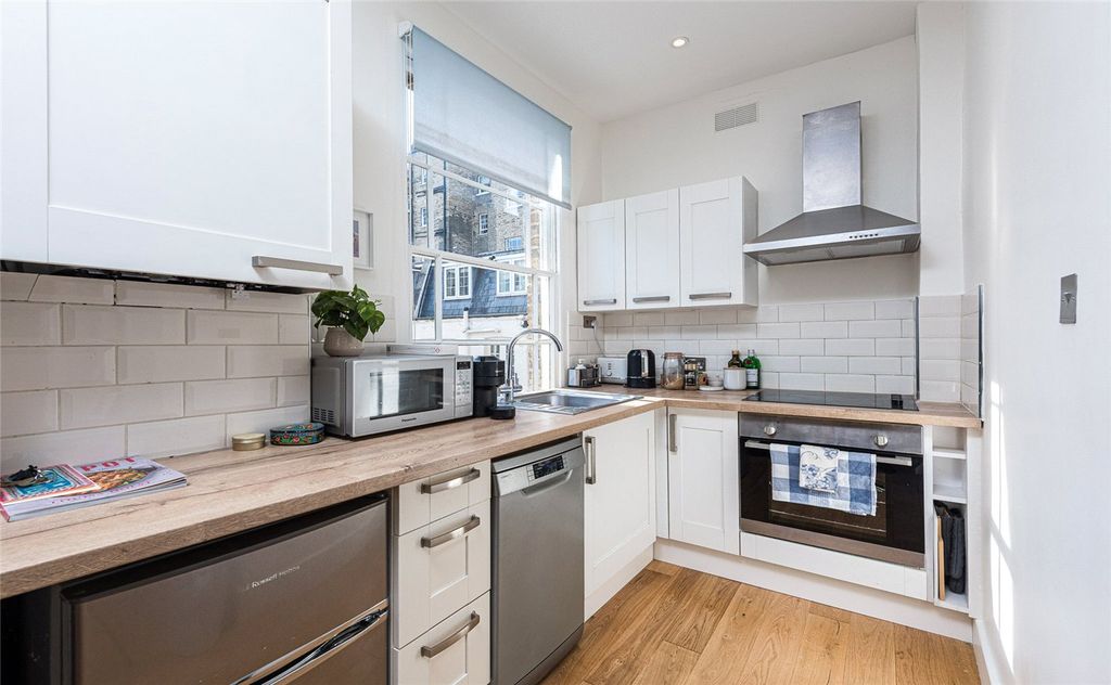 Property photo 3 of 7 Picture No. 19