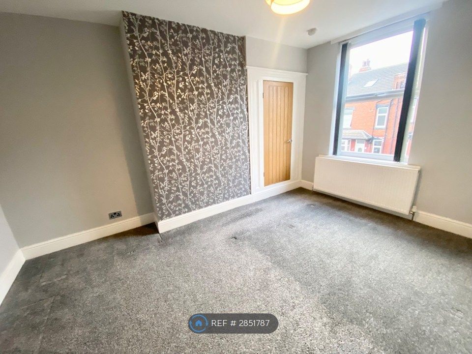 Property photo 2 of 8 1st Floor Double Bedroom