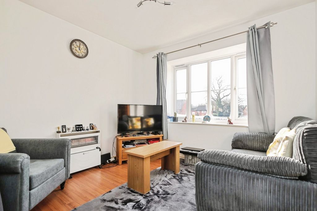 Property photo 3 of 14 Pbox-Img.Jpg