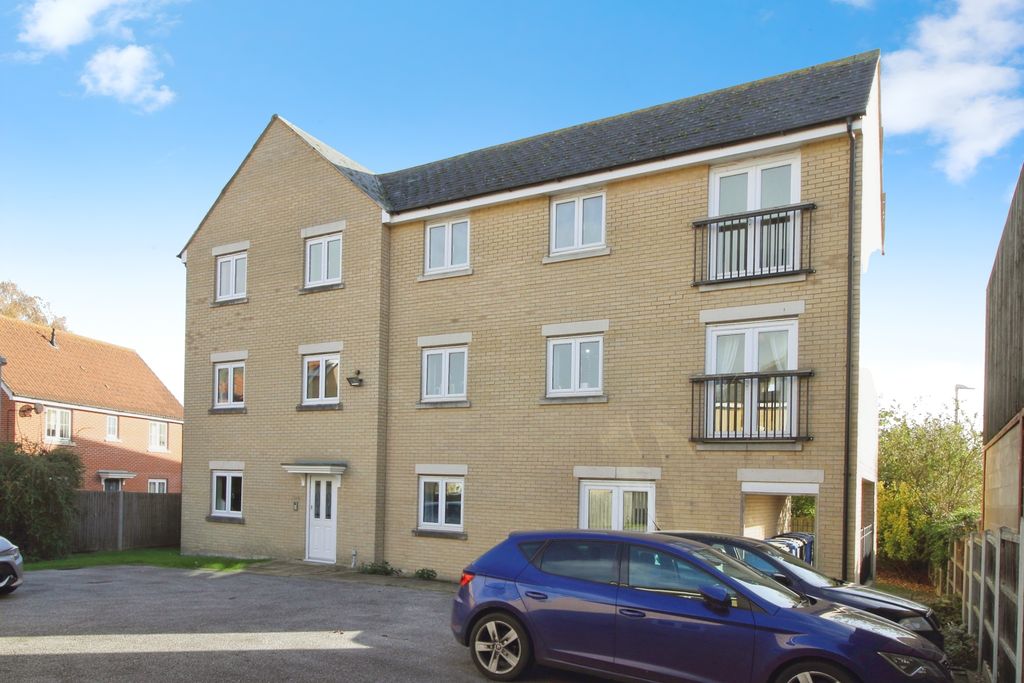 Property photo 2 of 20