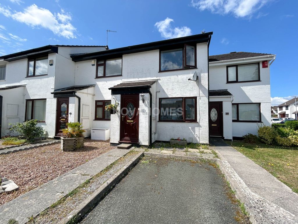 Property photo 1 of 12