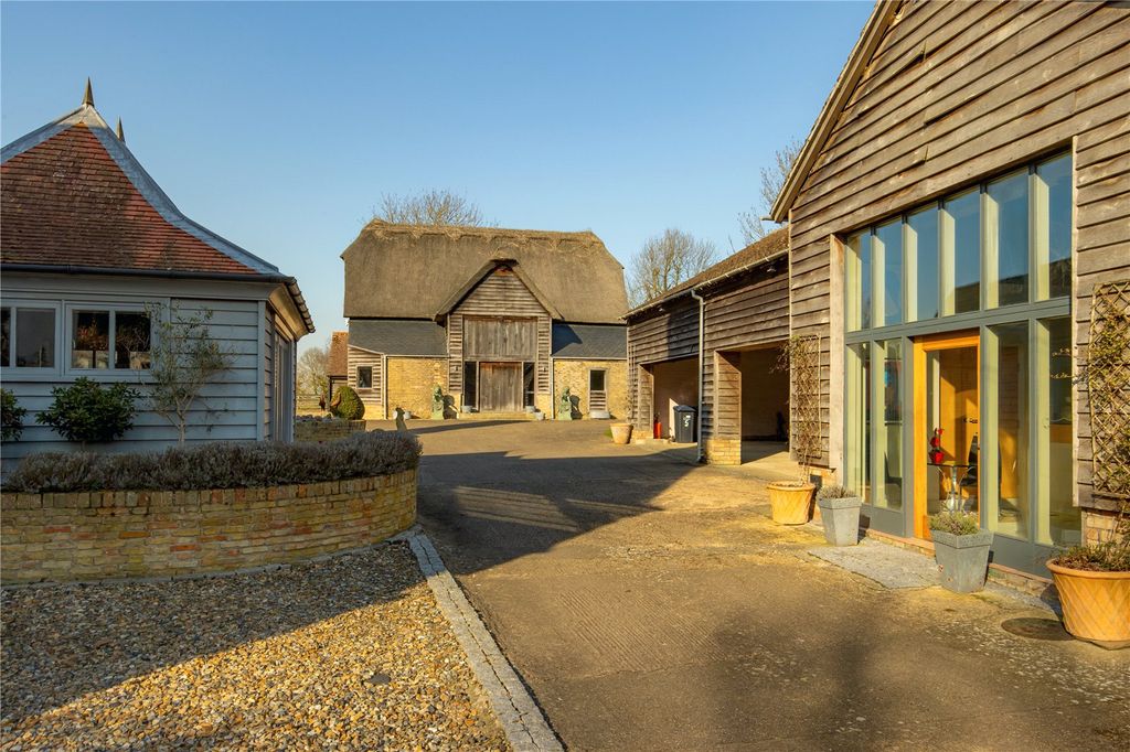 Property photo 3 of 28 Leisure Barn