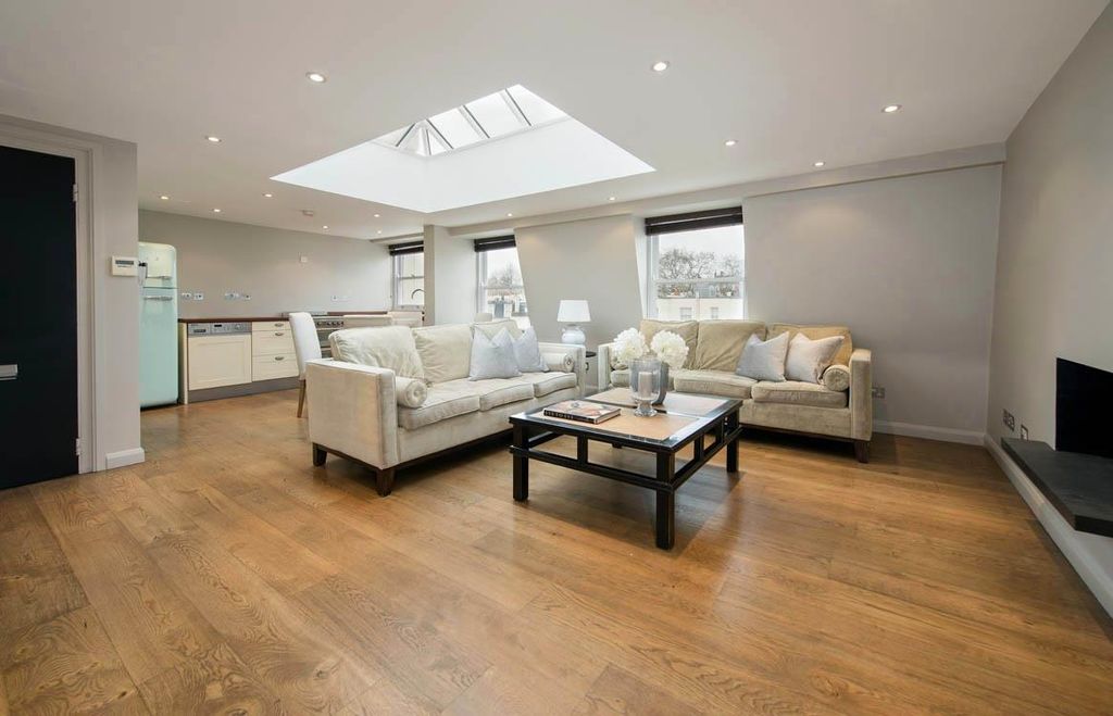 Property photo 3 of 11 Recep A Lo Res Eaton Square 22.Jpg