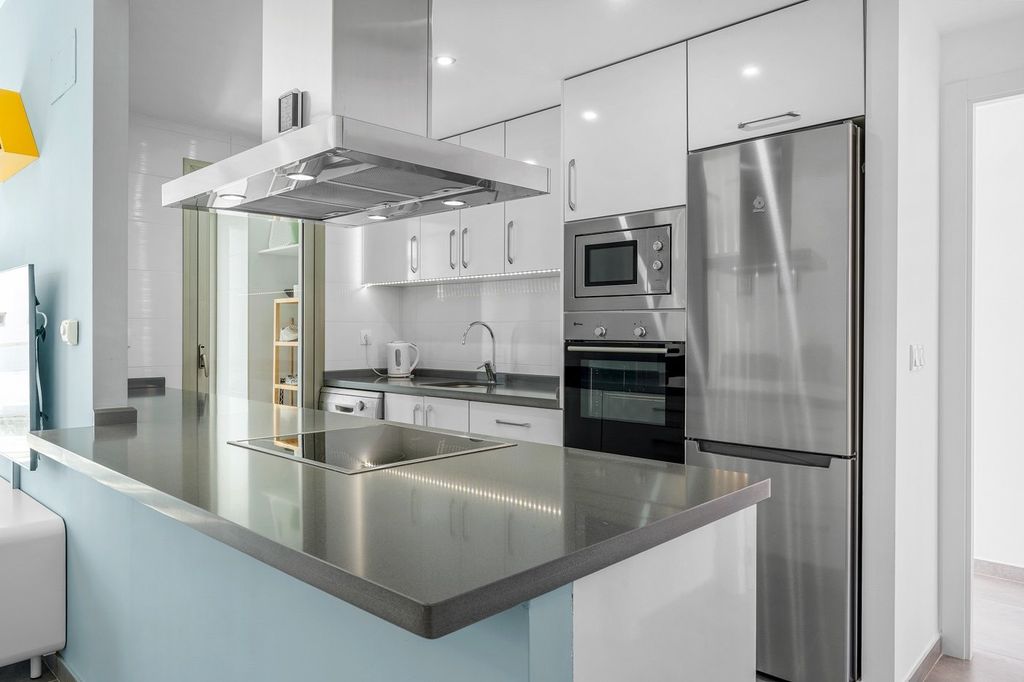 Property photo 3 of 35