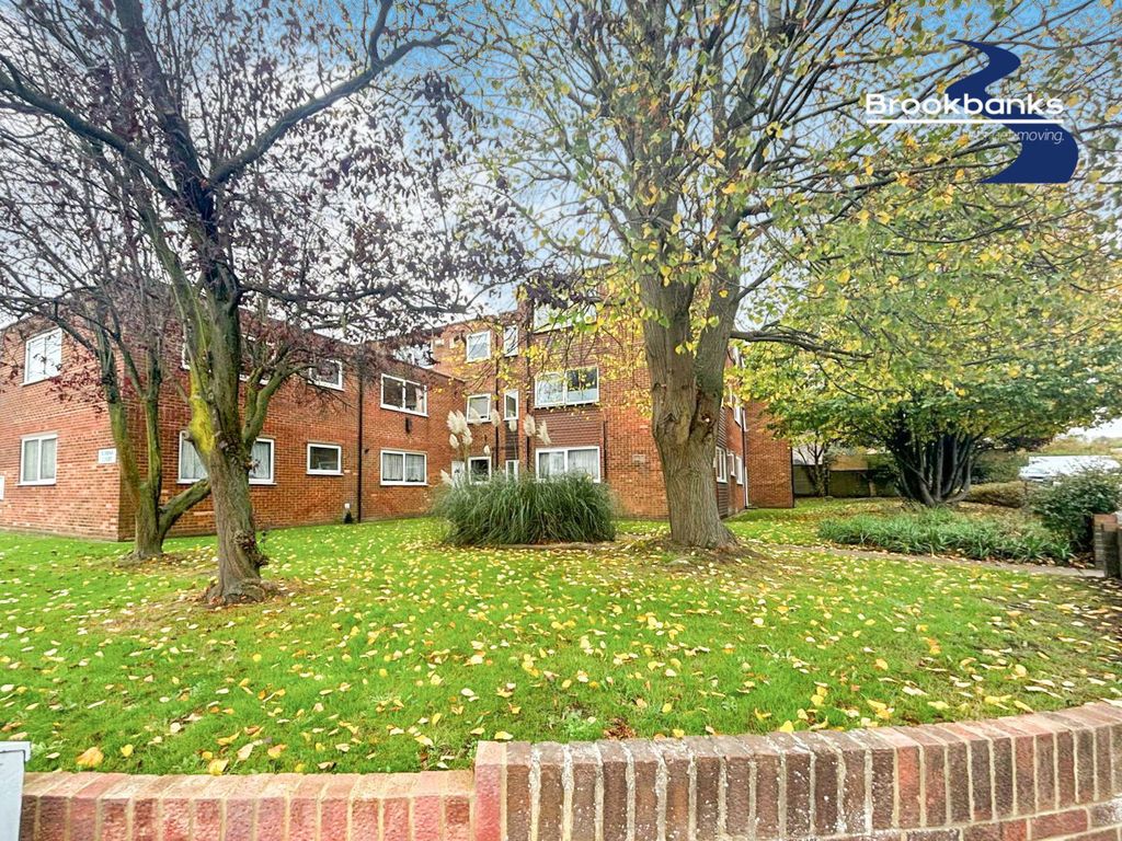 Property photo 1 of 8