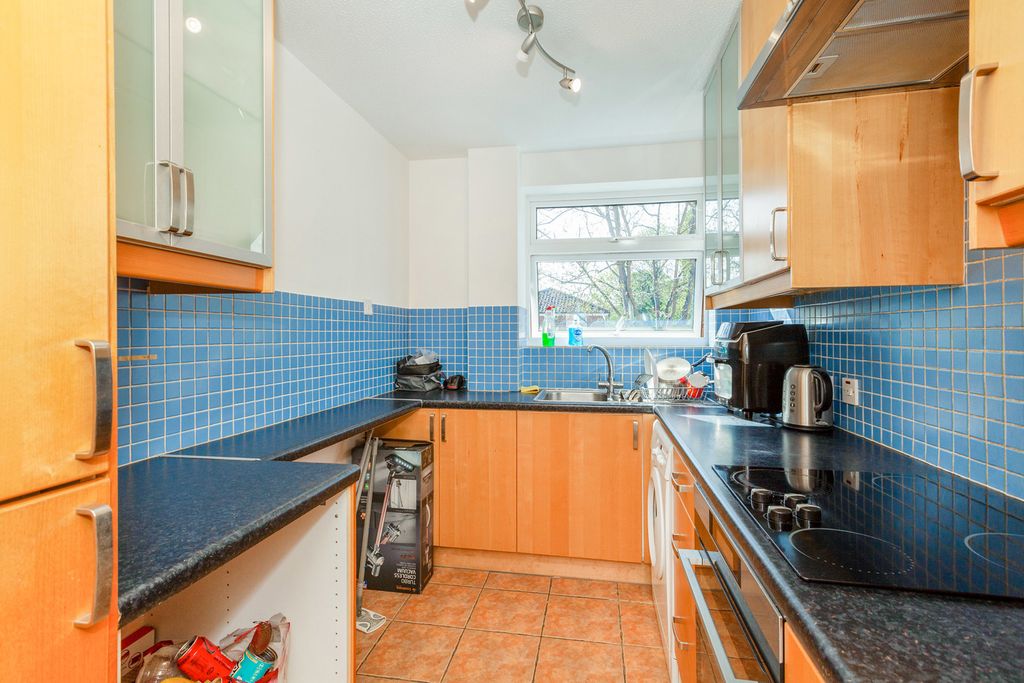 Property photo 3 of 12 Pbox-Img.Jpg