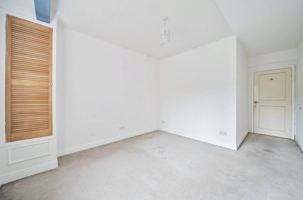Property photo 3 of 16 Picture No. 15