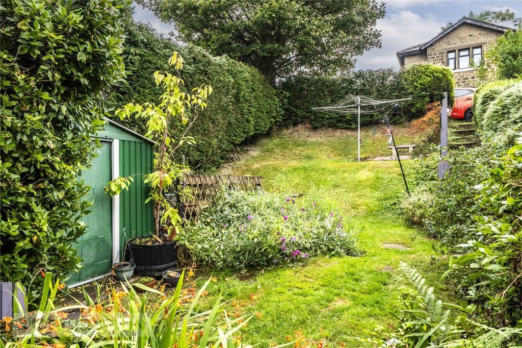 Property photo 2 of 22 Garden