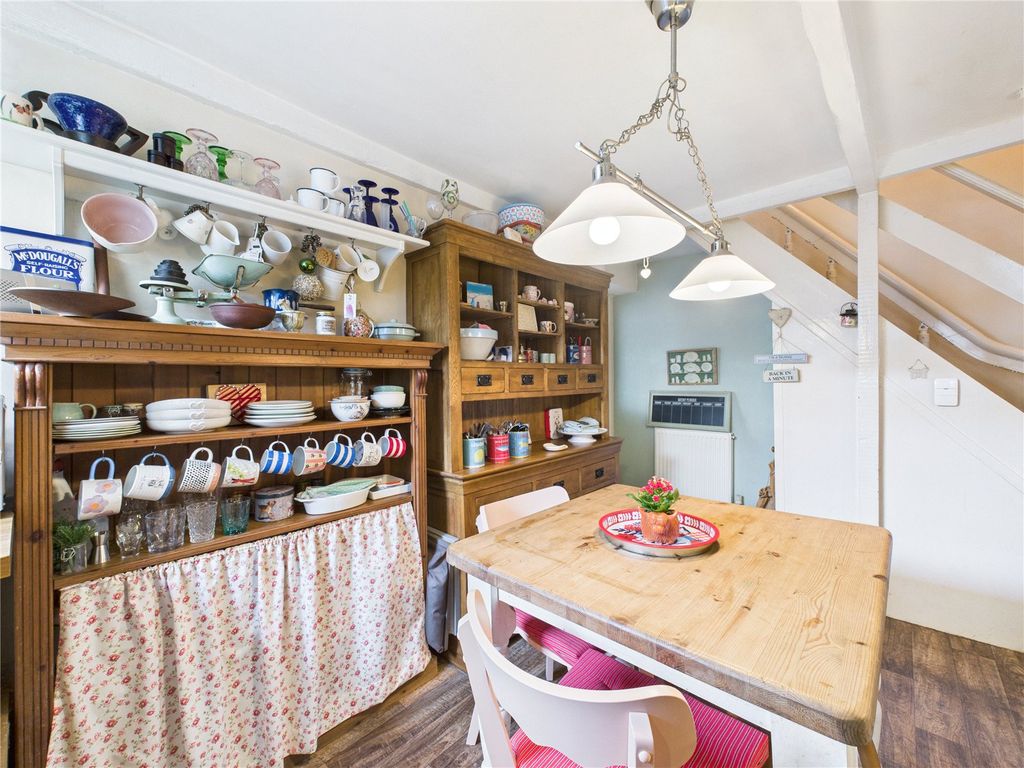 Property photo 3 of 15 Picture No. 12