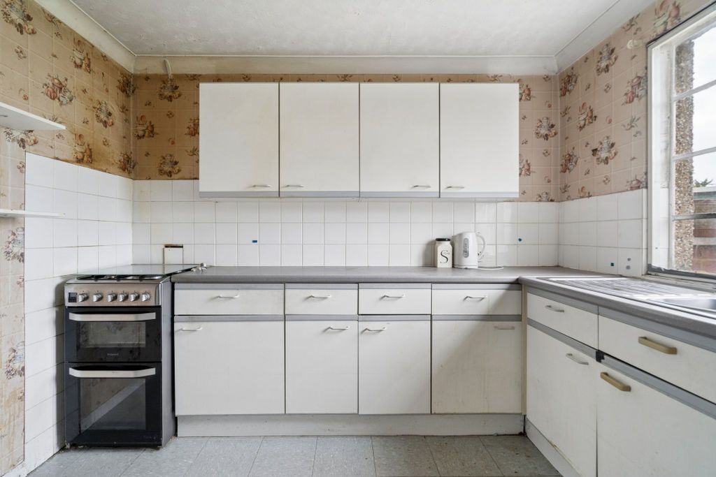 Property photo 3 of 13 Photo 13