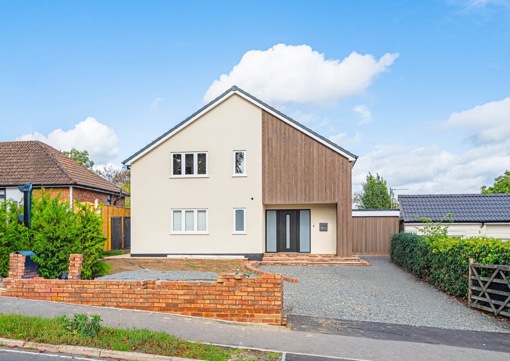 Property photo 1 of 40