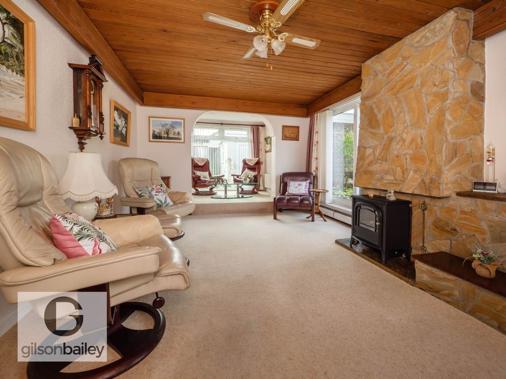 Property photo 2 of 25