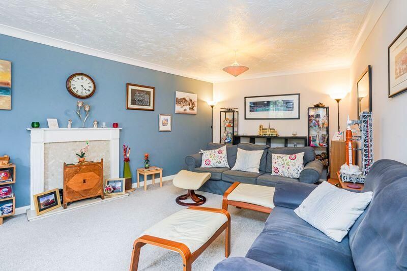 Property photo 3 of 26