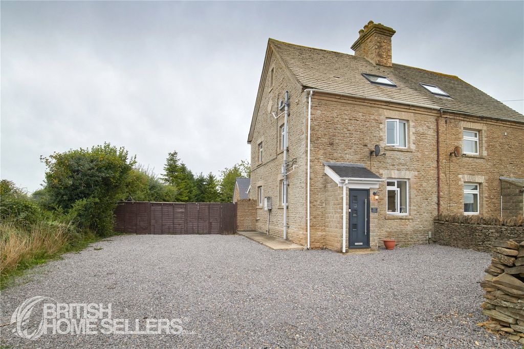 Property photo 1 of 15 1