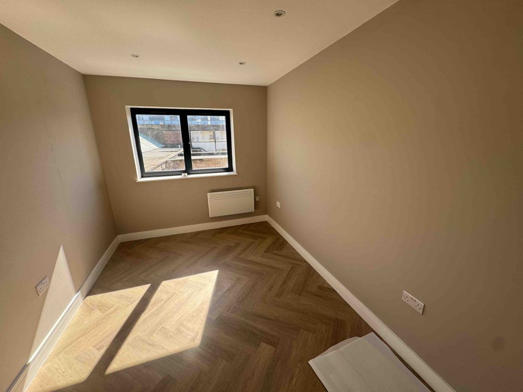 Property photo 3 of 5 Gallery