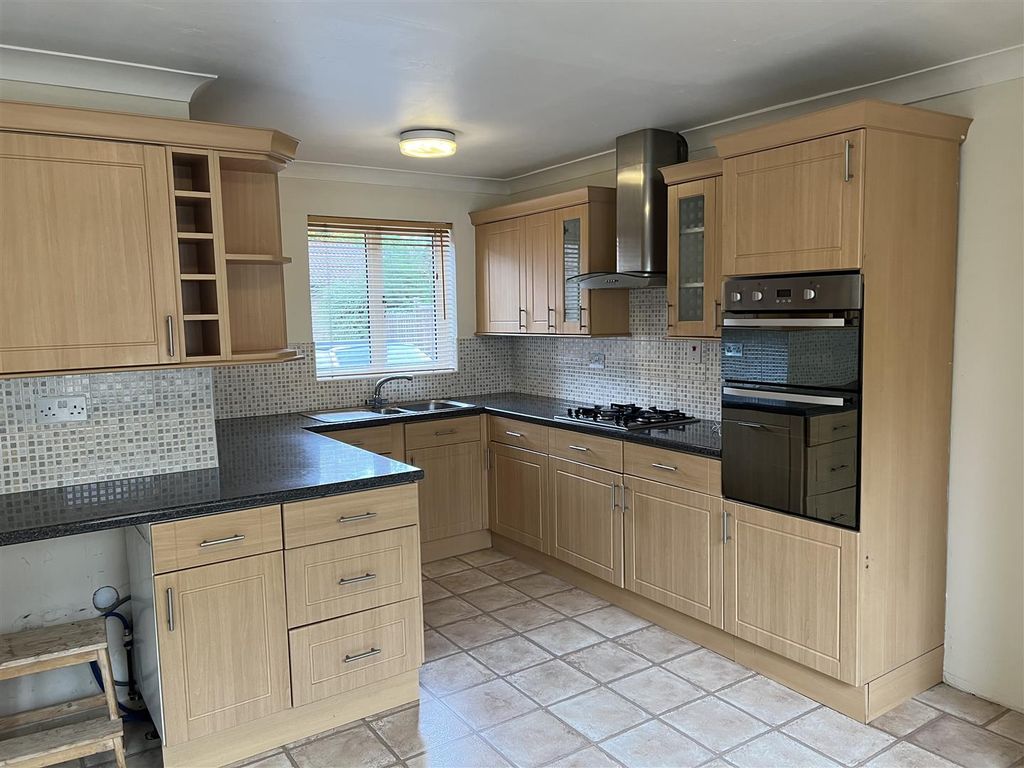 Property photo 2 of 12 Img_3156.Jpg