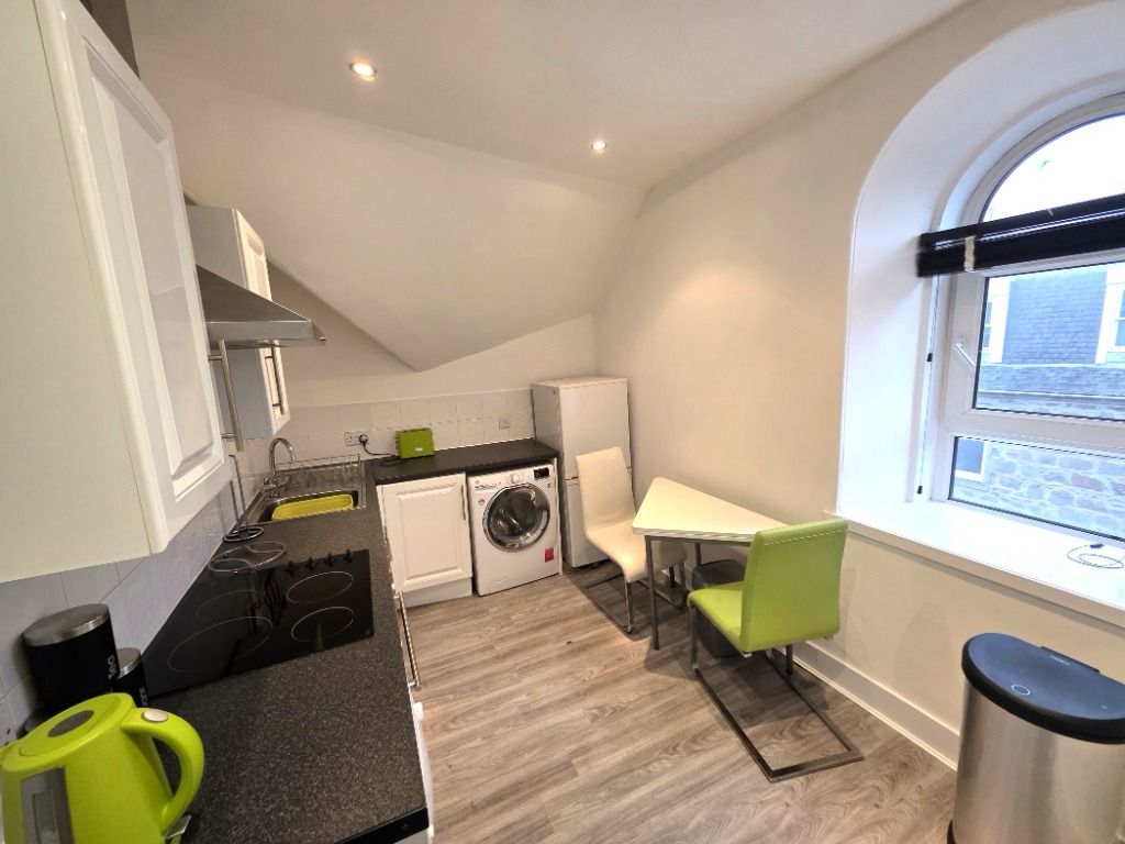 Property photo 1 of 9 Photo 1